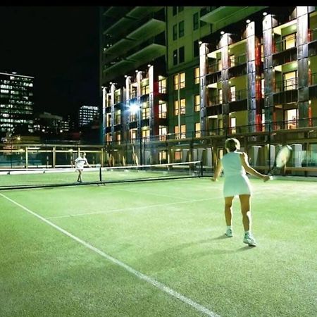 Lovely Bright Apartment With Balcony Pool And Gym โอ๊คแลนด์ ภายนอก รูปภาพ