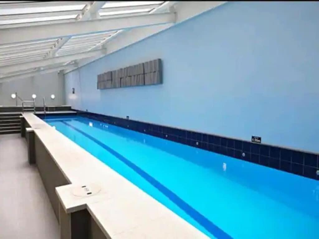 Lovely Bright Apartment With Balcony Pool And Gym โอ๊คแลนด์ ภายนอก รูปภาพ
