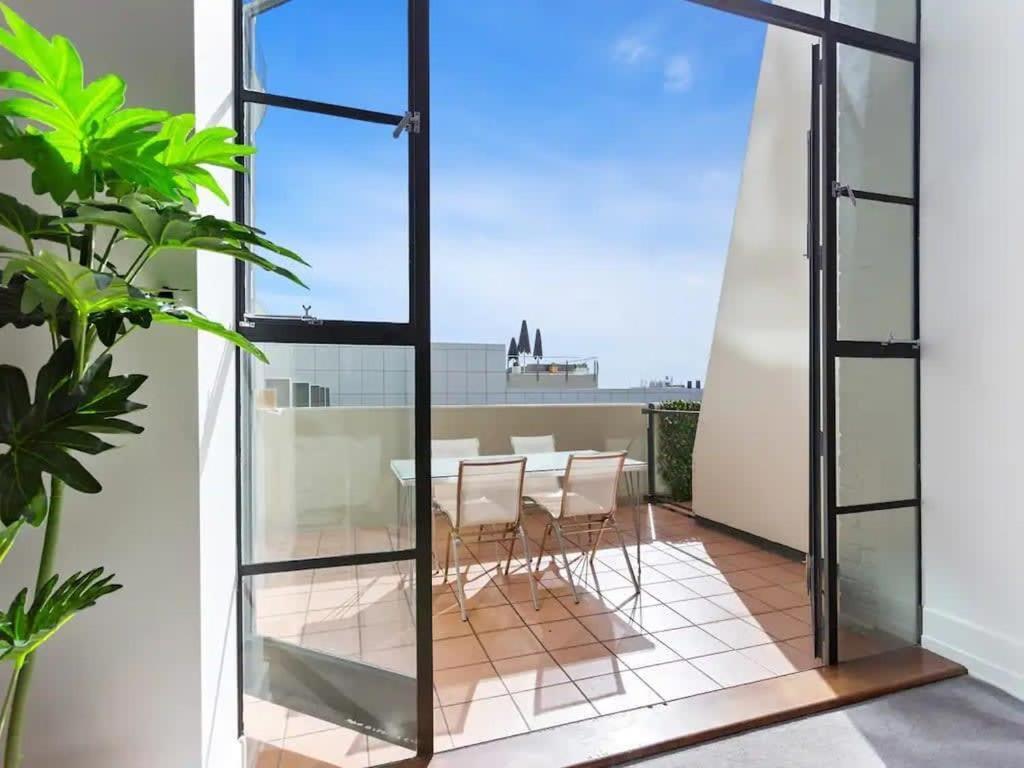 Lovely Bright Apartment With Balcony Pool And Gym โอ๊คแลนด์ ภายนอก รูปภาพ